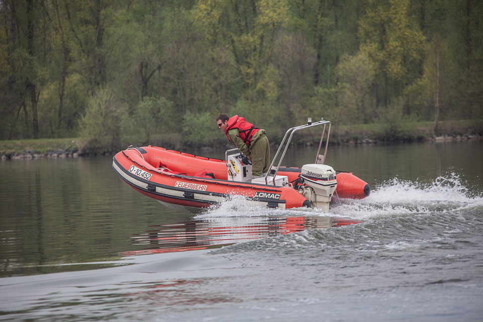 lifesaving-boat-2.png