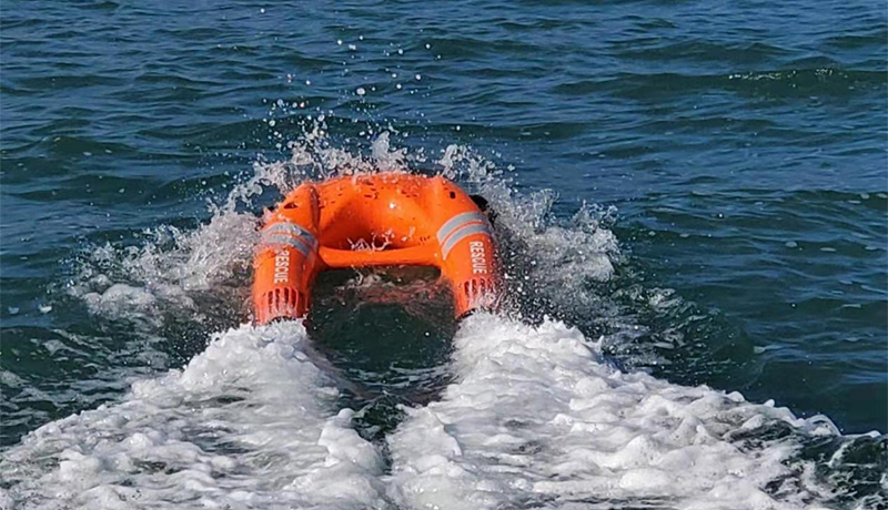 Hover Ark H3 - the remote-controlled Lifesaving Buoy
