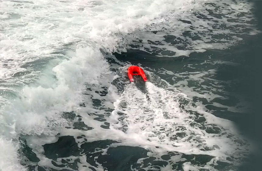 Remote-Controlled Lifesaving Buoy